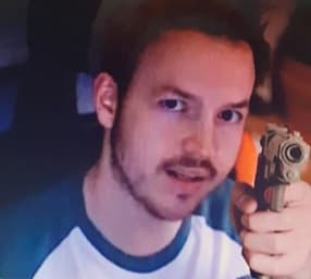 kuruAngryGun